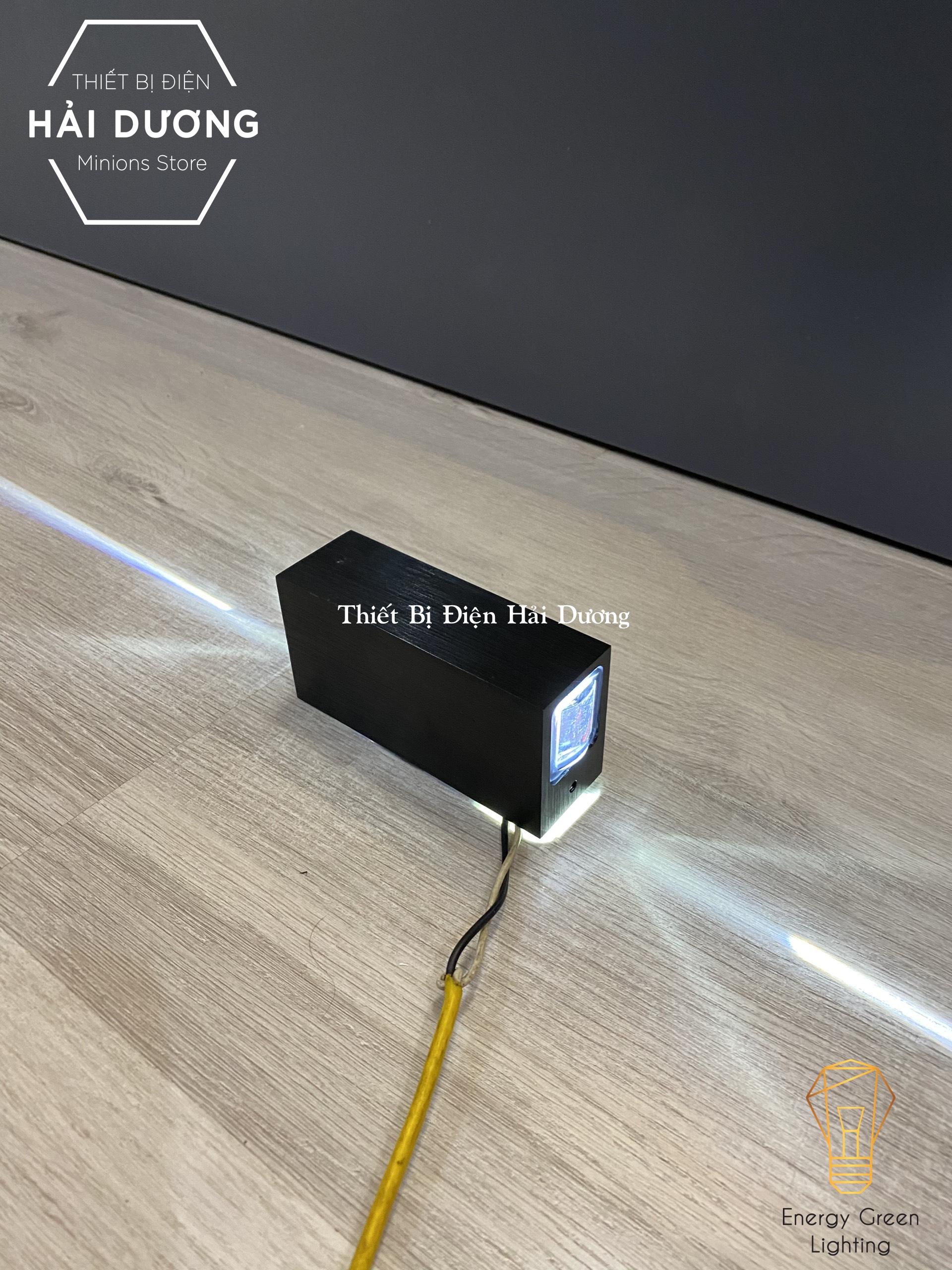 Đèn Tường Cao Cấp 2 Đầu Chiếu Sáng DT-261 Tạo Tia Sáng - Led Siêu Sáng - Ánh Sáng Trắng / Vàng