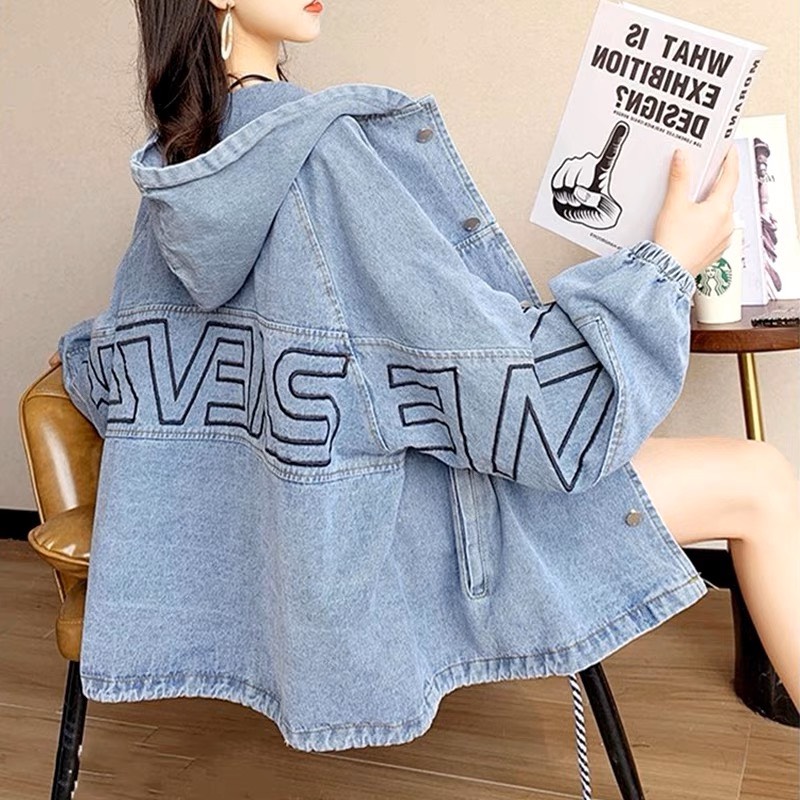 Áo khoác jean nữ mũ trùm màu đen xanh form rộng tay bồng in chữ, áo bomber chất bò dày dặn thể thao nữ đi học đi chơi hàn quốc, CLOWE