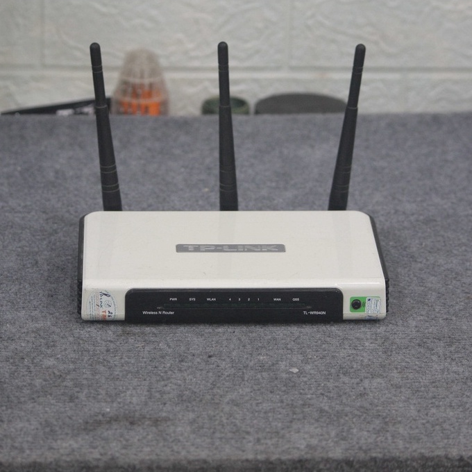Cục phát wifi router Tp link 940  3 râu phủ sóng mạnh 300mbps