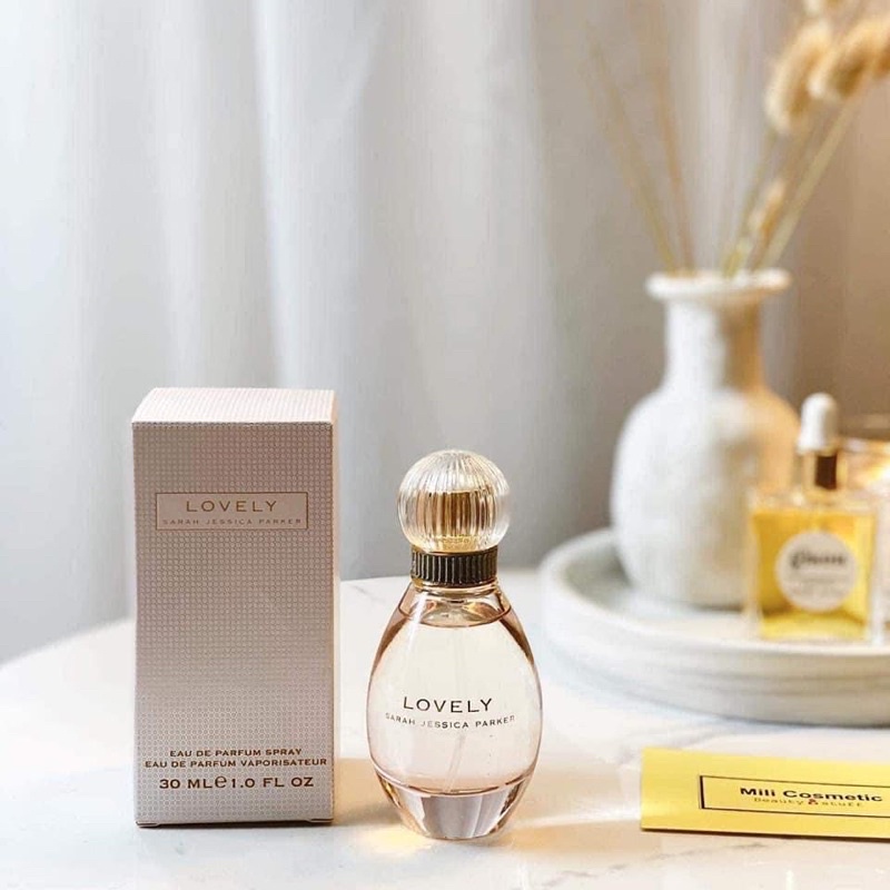 NƯỚC HOA NỮ LOVELY CỦA HÃNG SARAH JESSICA PARKER 30ml