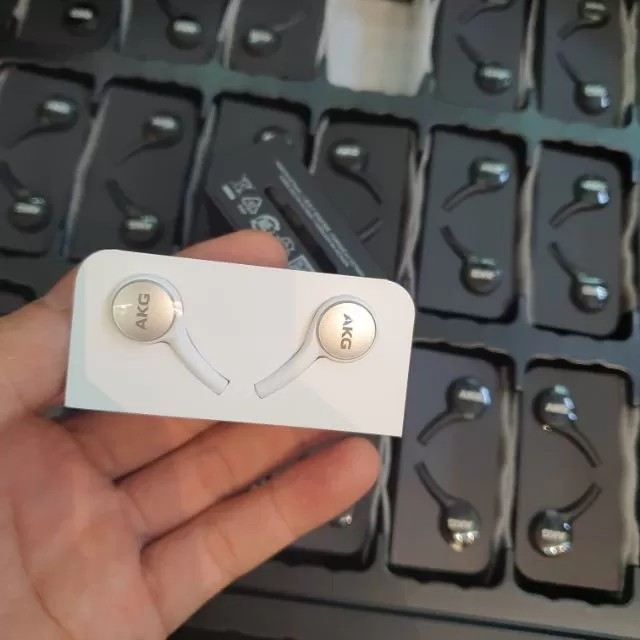 Tai nghe AKG type C cho Galaxy Note10/Note10+ Chính Hãng