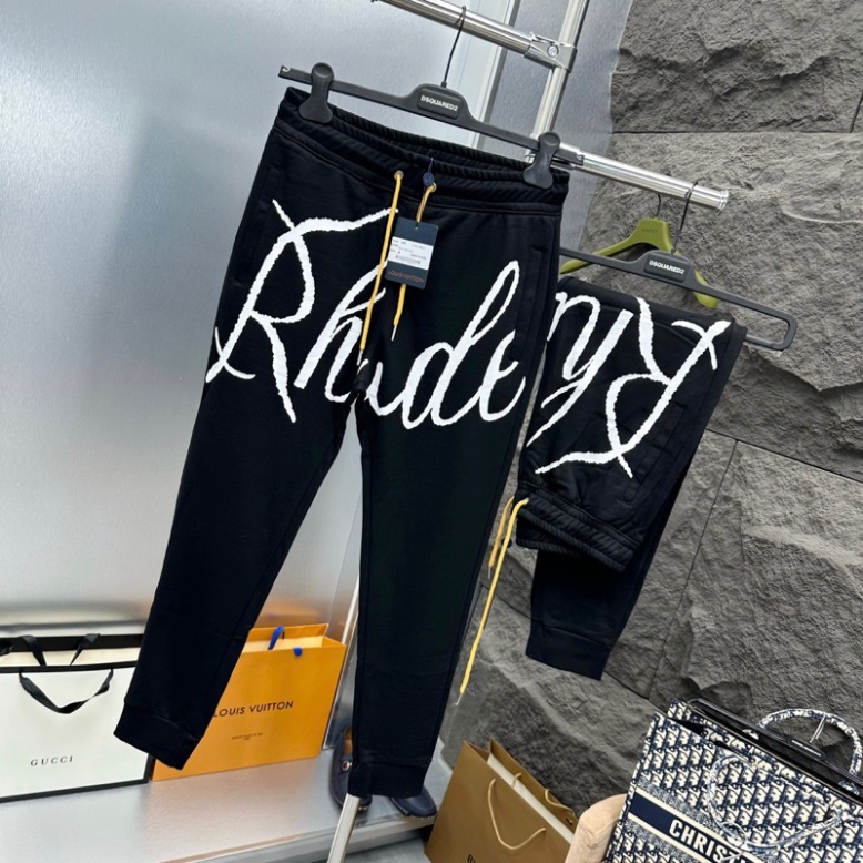 Quần Jogger Dài Nam Nỉ Da Cá Đen Trơn In Chữ Rhude Trắng Cạp Chun Dây Thắt Vàng . Quần Dài Nam Cho Các Boy Phố Đi Chơi