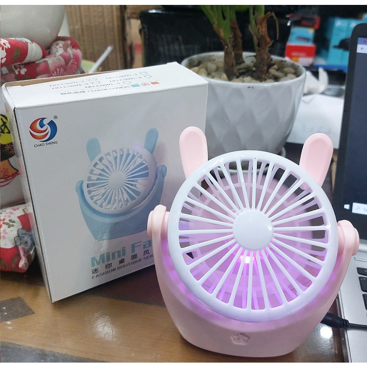 Quạt Mini để bàn , cầm tay tích điện có đèn , siêu cute dễ thương CS091-4 cổng sạc USB, Màu Ngẫu Nhiên