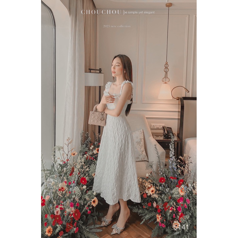 Đầm midi ren kem tiểu thư