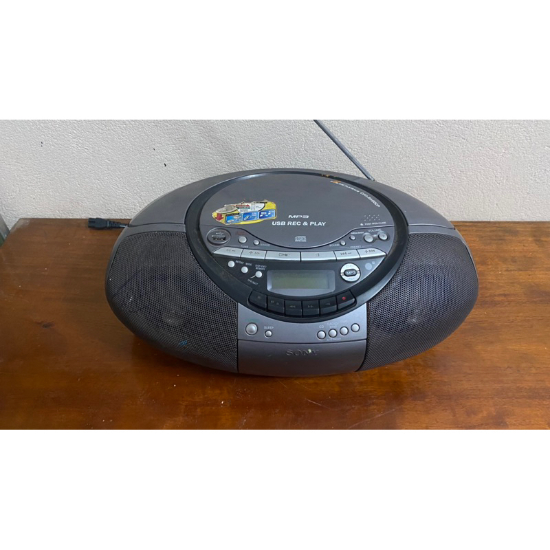 Đài Boombox SonyCFD-RS60CP loa kèn hay - thanh lý cũ rẻ dùng tốt