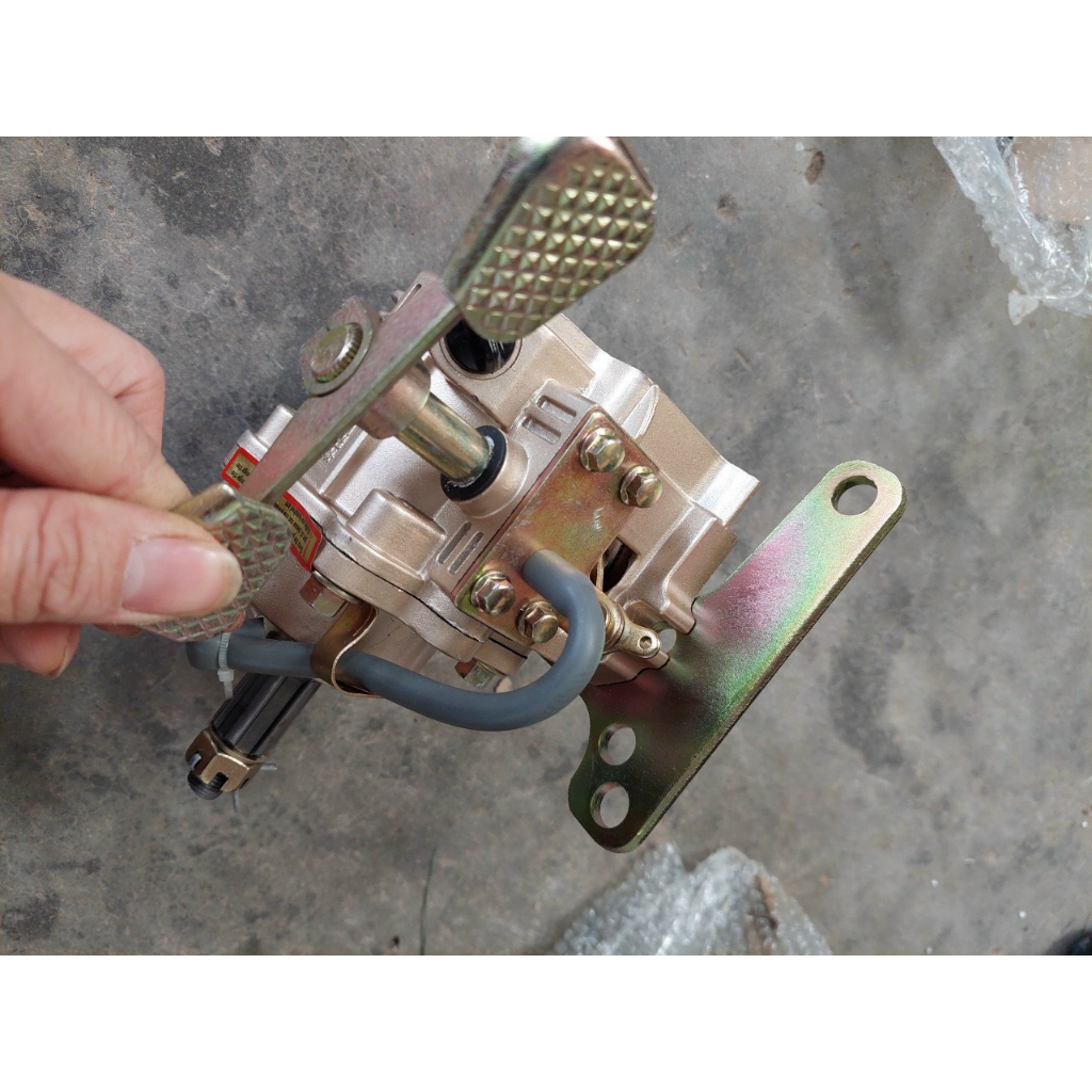 Hộp số đảo chiều xe máycho xe dream, way, honda 110cc cốt máy 17mm