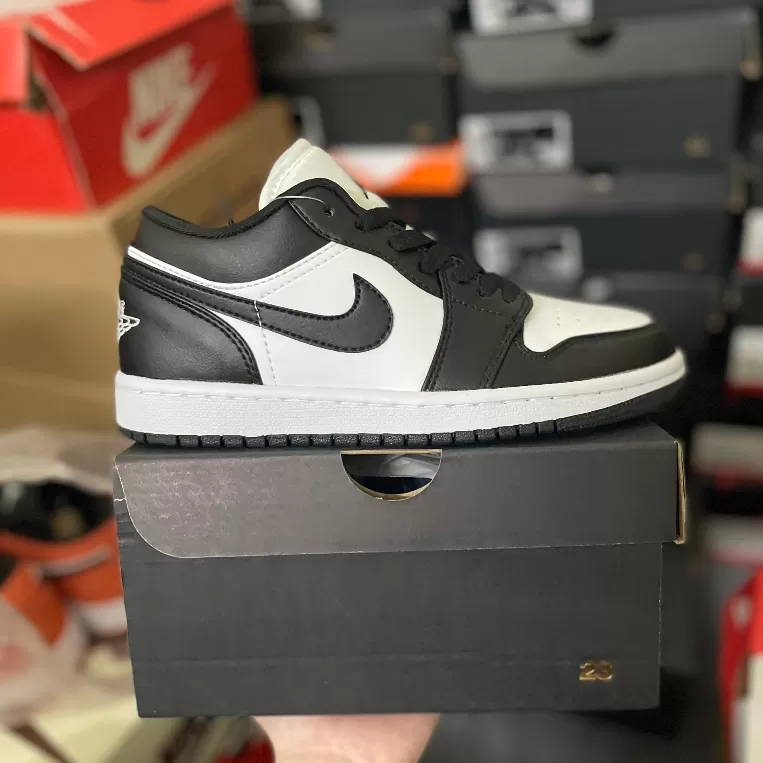 Giày Air Jordan 1 Low “Panda 2023” Womens Release