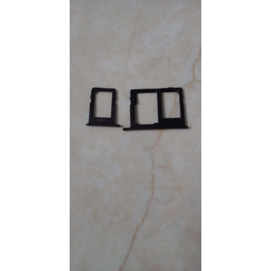 Khay sim và khay thẻ nhớ Samsung J6
