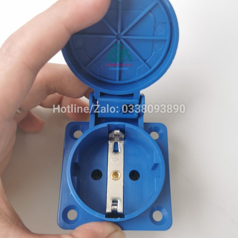 Ổ Cắm Công Nghiệp Chống Nước PCE  Có Nắp 1 Pha - 16A - 2P+E – IP54  - PCE01