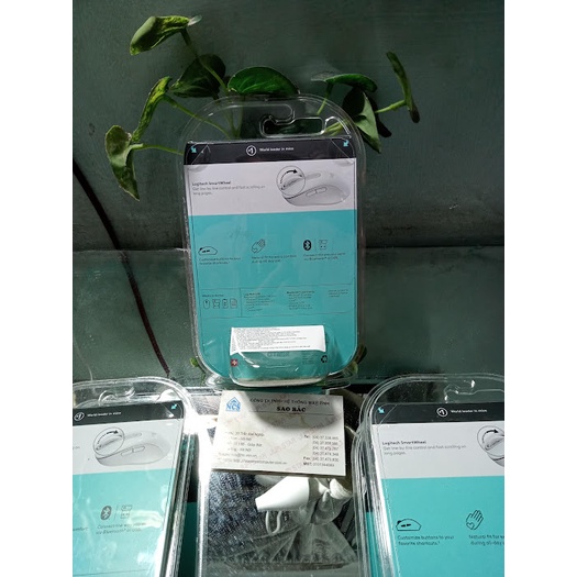 Chuột không dây Bluetooth Logitech Signature M650